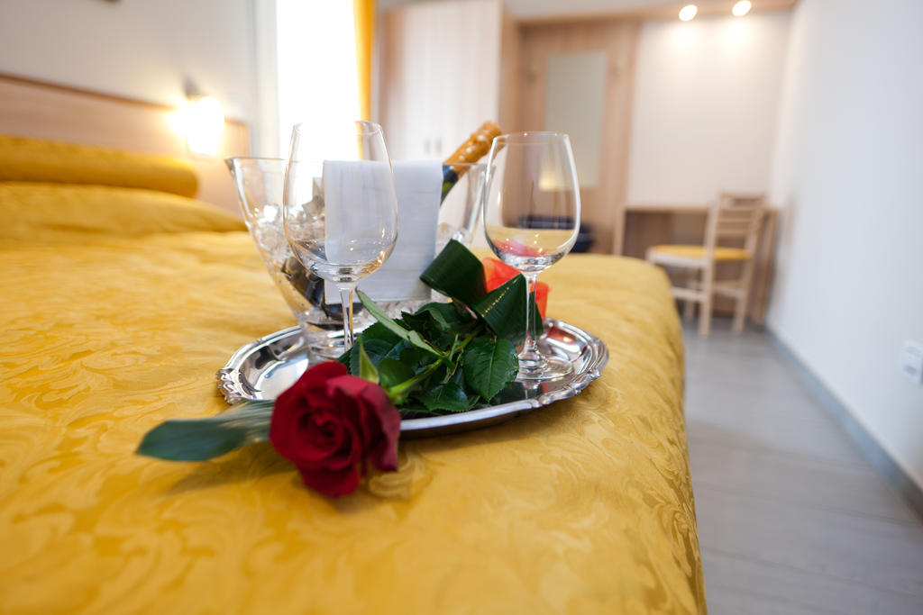 Motel Karibe Fratta Polesine Kültér fotó